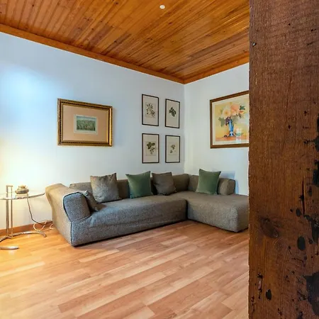 Portas Do Teatro 2 *